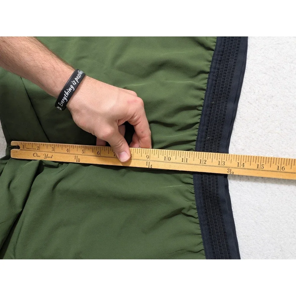 Fabletics One Short‎ Mens XL Olive Green 34/7 Athletic Training Stretch